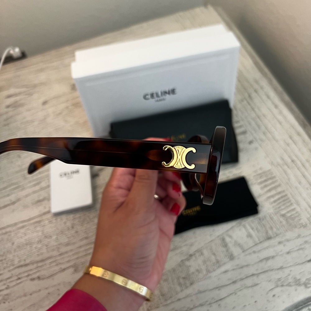 Celine Tortoise Shell Sunglasses - Picture 5 of 12
